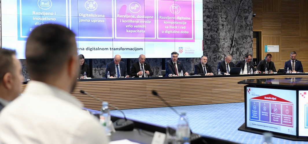 Digitalna transformacija hrvatskog društva & nacionalne ekonomije znatno napreduje! U tu smo svrhu osigurali 2 milijarde € iz NPOO-a!