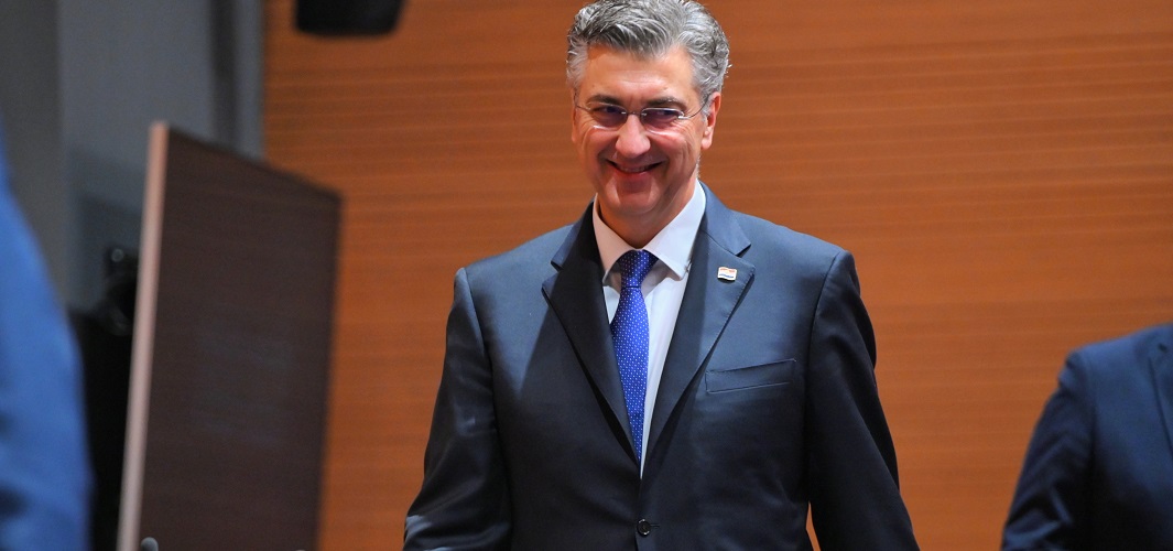 (VIDEO) Dok ljevica izmišlja „drame“ i „izvanredna stanja“, mi nastavljamo predano raditi na dobrobit građana i gospodarstva!