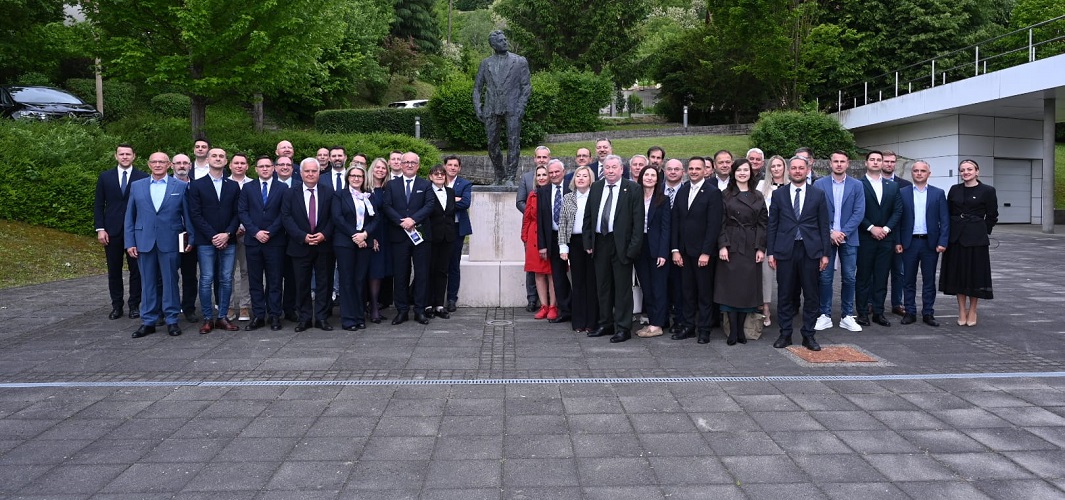 (VIDEO & PHOTO) Samostalna i demokratska Hrvatska Tuđmanov je zauvijek živi spomenik! 