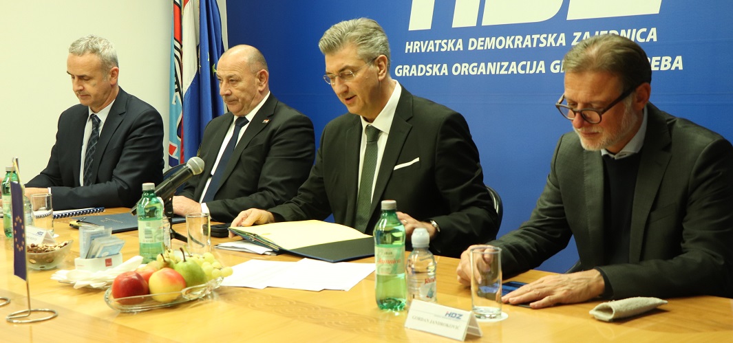 Rekordna zaposlenost, rekordna prosječna plaća, rekordna izdvajanja za životni standard, rekordni novac za demografiju i obranu! 