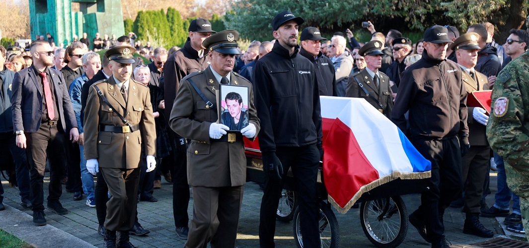 Memorijalno groblje žrtava iz Domovinskog rata. „Hrvatska i Vukovar su moj izbor, i u dobru i u zlu“