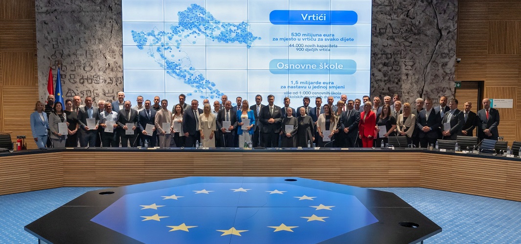 128 milijuna € vrijedni ugovori za ulaganja u dječje vrtiće, škole i sportske dvorane!